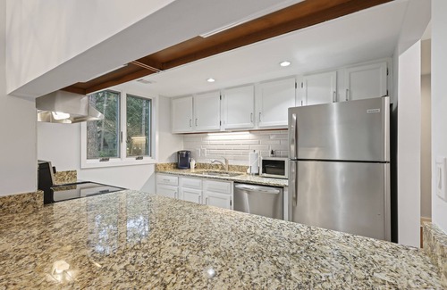 West Beach Village Condo | Gorgeous Golf Townhome in West Beach Kiawah!