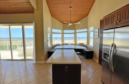 Villa Primera House | Gorgeous Gulf Front Home - Perfect for Families and Weddings!