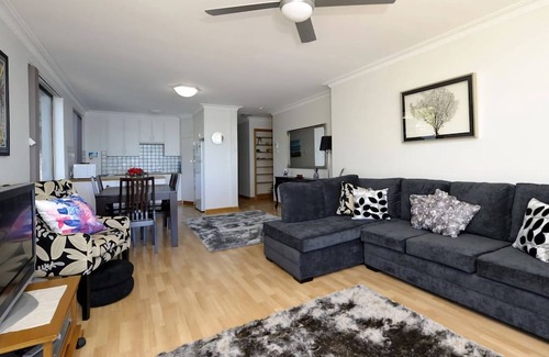 Soldiers Point Apartment | Gorgeous Harbourside