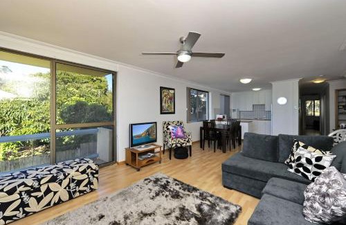 Soldiers Point Apartment | Gorgeous Harbourside