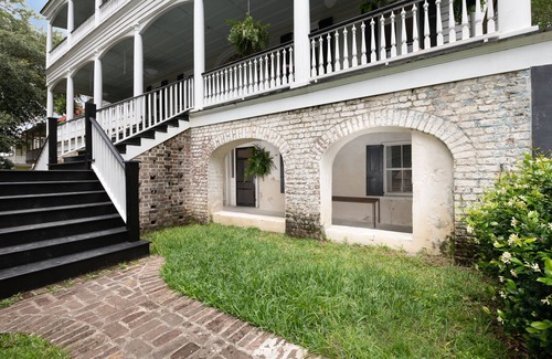 Harleston Village Apartment | Gorgeous Historic 1BR Apt in the ❤️ of Charleston