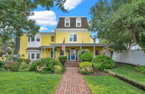 Wildwood House | Gorgeous historic Victorian with 8 bedroom/4 baths