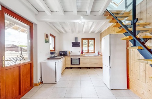 Malleville-les-Gres House | Gorgeous home in Malleville-les-Grès