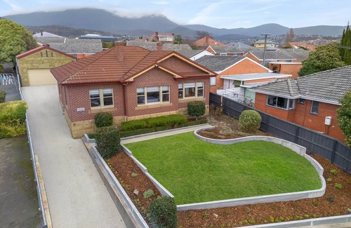 New Town House | Gorgeous Hobart Accommodation - Park on Park, New Town
