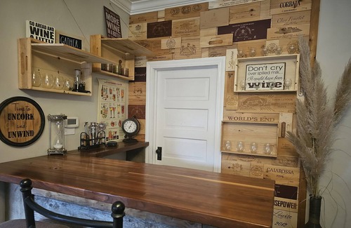 Newberg House | Gorgeous Home Close to Wineries and shopping