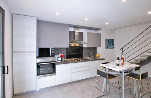 Salon-de-Provence House | Gorgeous home in Salon de Provence