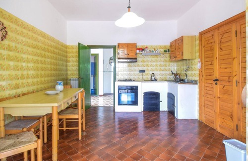 Carano House | Gorgeous home in Carano with kitchen