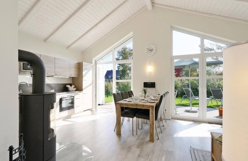 Dagebuell House | Gorgeous home in Dagebüll with WiFi
