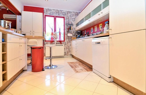Eyragues House | Gorgeous home in Eyragues