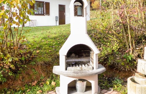 Kirchheim House | Gorgeous home in Kirchheim with WiFi