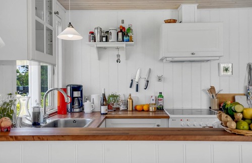 Vestero Havn House | Gorgeous home in Læsø with WiFi