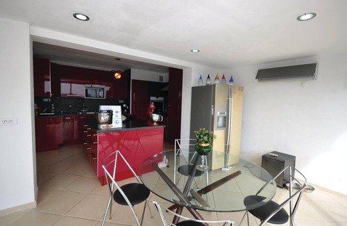 Les Adrets-de-l'Esterel House | Gorgeous home in Les Adrets with WiFi