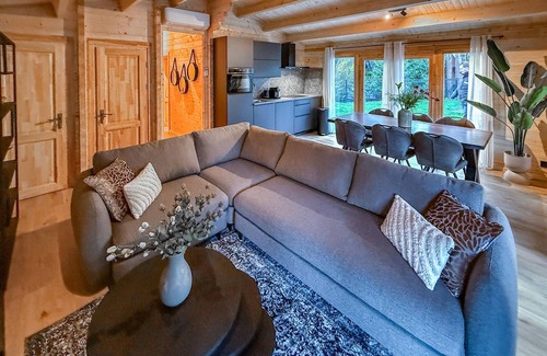 Langstraat House | Gorgeous home in Meijel with WiFi