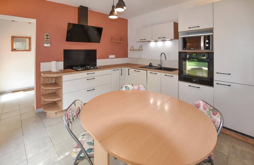 Orange House | Gorgeous home in Orange
