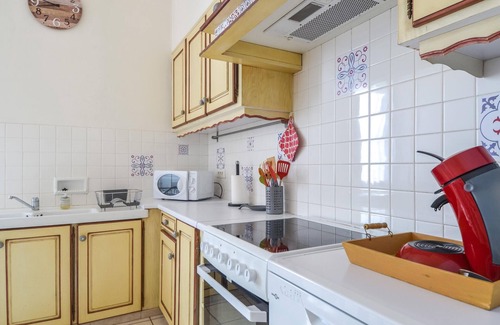 Rognonas House | Gorgeous home in Rognonas with WiFi