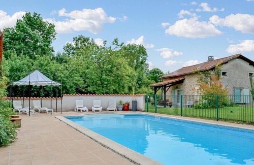 Vanxains House | Gorgeous home in Vanxains