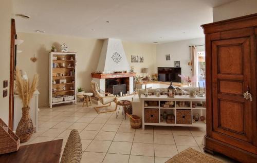Vias House | Gorgeous Home In Vias