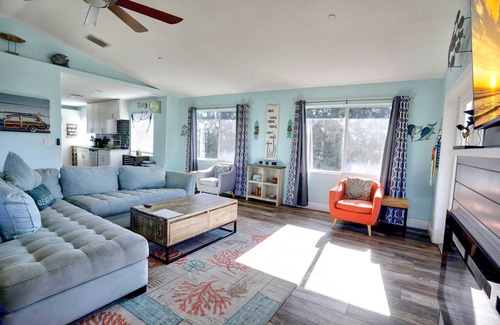 Treasure Island House | Gorgeous Home near John's Pass, Close to beach,*Pet Friendly * Beach Life 5