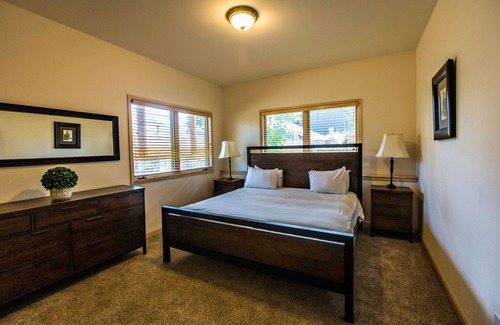 Stanley Hills Condo | Gorgeous home with private hot tub, large deck, and views of the Estes Valley