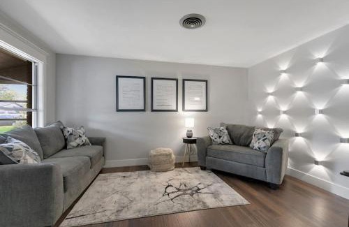 Fredericksburg House | Gorgeous Home with Grill 5Min from MainSt!