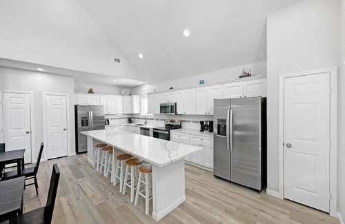 Crystal Beach House | Gorgeous house. Sleeps 24.
