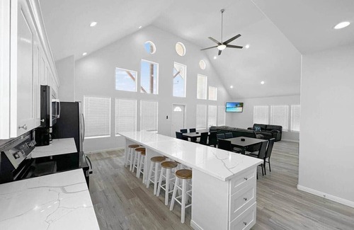 Crystal Beach House | Gorgeous house. Sleeps 24.