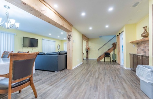 Quinte West House | Gorgeous House on Trent River