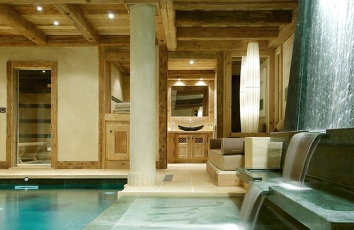 Praz-sur-Arly Ski Chalet | Gorgeous Individual Chalet With 5 Rooms in the French Alps