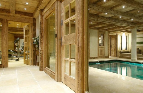 Praz-sur-Arly Ski Chalet | Gorgeous Individual Chalet With 5 Rooms in the French Alps