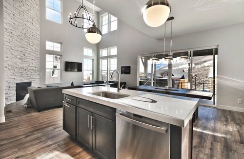 Deer Mountain House | Gorgeous Jordanelle Lake Property - 4BD/3.5BA