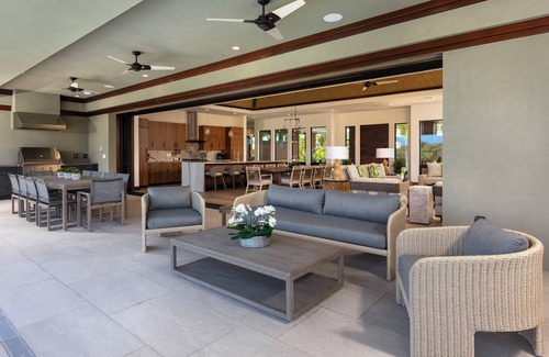 Kamuela House | Gorgeous Kauna'oa Home - 5BR, 6BA, 10-Minute Walk to Beaches!