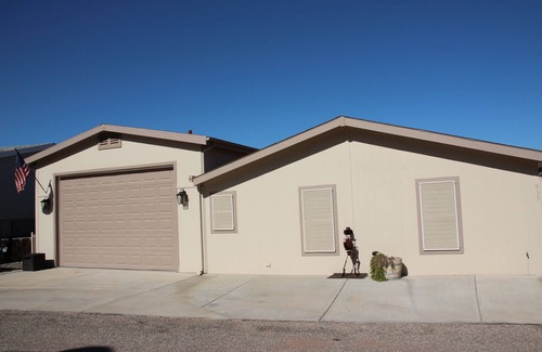 Parker Strip House | Gorgeous Lake Havasu and Mountain Views