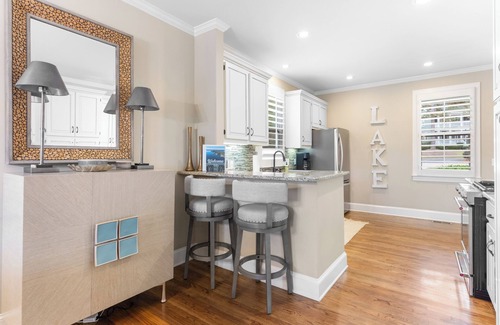 Lake Oconee Cottage | Gorgeous Lakefront Cottage at Reynolds Lake Oconee in highly desired Marina Cove