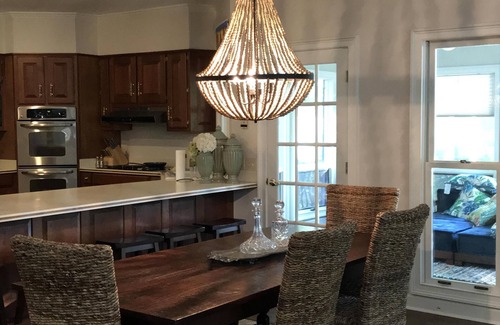Reynolds Landing House | Gorgeous Lakefront Home at Reynolds- Paddleboard, Kayaks & More