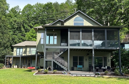 Lake Lure House | Gorgeous lakefront home with mountain sunset views & hot tub!