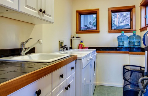 Hayden Lake House | Gorgeous Lakefront Home with Stunning Views & Private Dock - Dogs OK