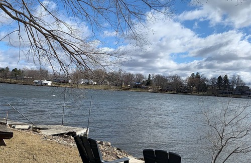 Nashua House | Gorgeous Lakehouse with Finished Barn - Sleeps 20+
