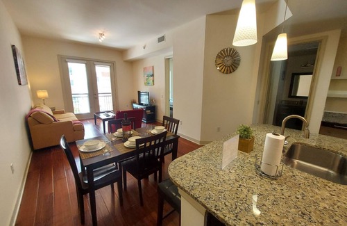 The Galleria Apartment | Gorgeous location next the Mall another attractions - free parking