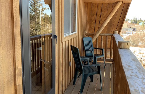 Homer House | Gorgeous Log Home - Stunning Views, Hot Tub, Fire Pit, Infrared Sauna, & Trail