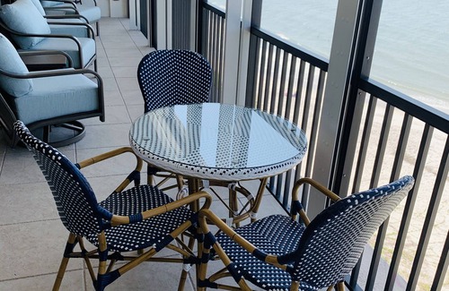Moorings Condo | Gorgeous luxury 2 Bed Condo on the Gulf in Old Naples on the Gulf of Mexico