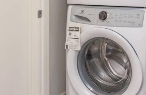 College Park Apartment | Gorgeous Luxury Apartment 5 minute drive to the Beach