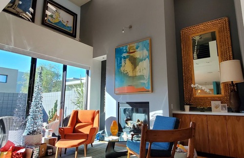 Baristo House | Gorgeous Modern Townhouse, Central Location, Walk to Everything. Yet quiet.