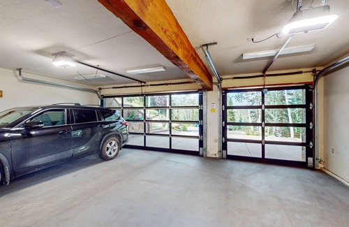 Snowmass Village House | Gorgeous mountain mansion with amazing views & pool table - close to the slopes