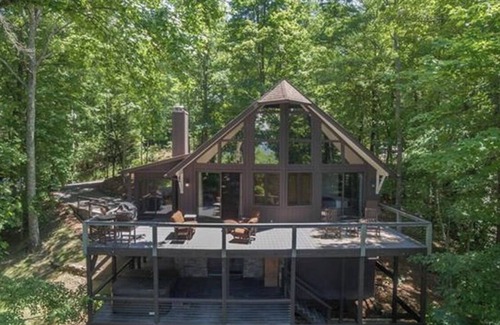Brevard House | Gorgeous mountain home w/long range views and waterfall in Brevard!