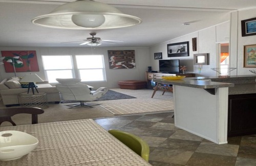 Palm Springs House | GORGEOUS MOUNTAIN SCENERYn30 night stays only! Coachella 2026 discounts!