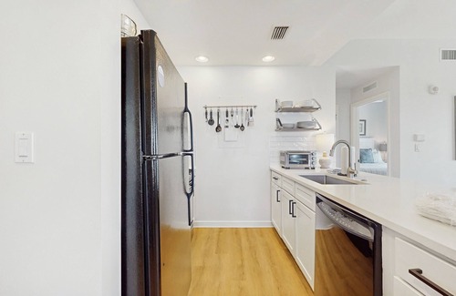 Sandestin Condo | Gorgeous multi unit w full kitchen, shared pool and easy beach access