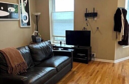 Oakland Condo | Gorgeous N. Kenwood/Hyde Parkn