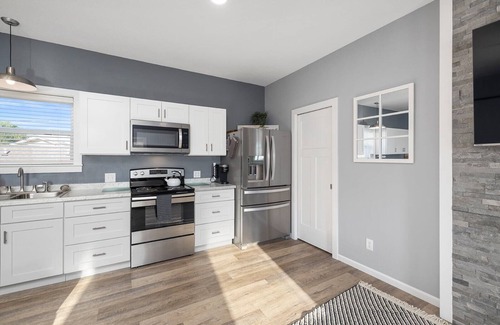 Branson Condo | Gorgeous New 1 bd condo - 5 Min to Branson Landing