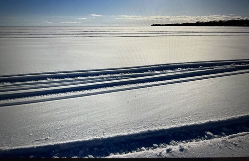 Ramara Cottage | Gorgeous New Build on Lake Simcoe - clear, sandy swimming with the best sunsets!