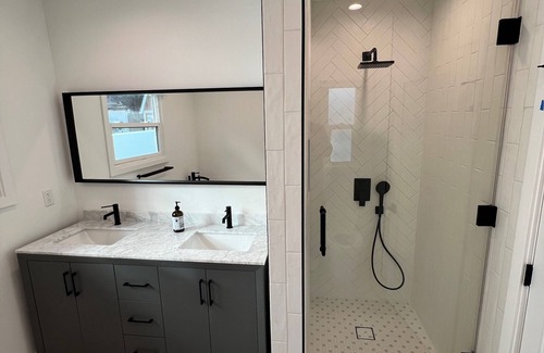 Pico - Robertson Apartment | Gorgeous New in Pico Robertson